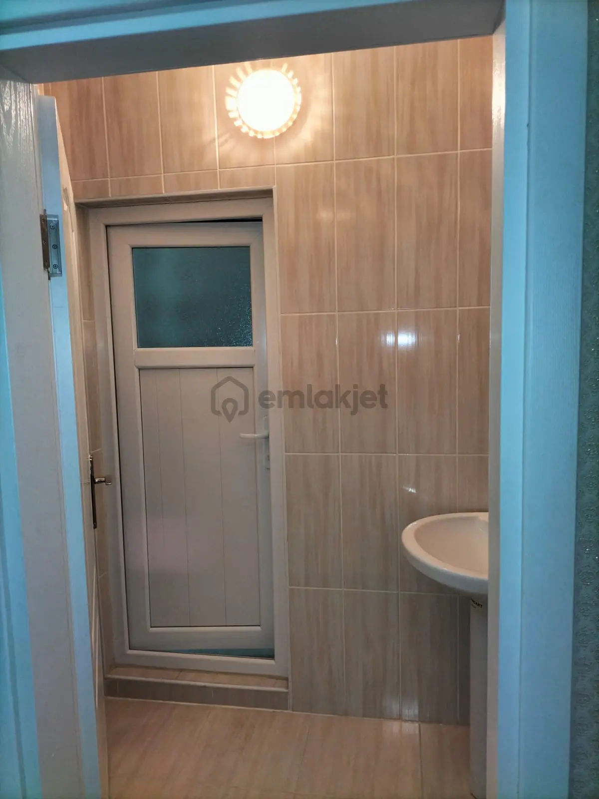 Gürsuda Geniş Güzel Lokasyonda Satılık Daire - 21