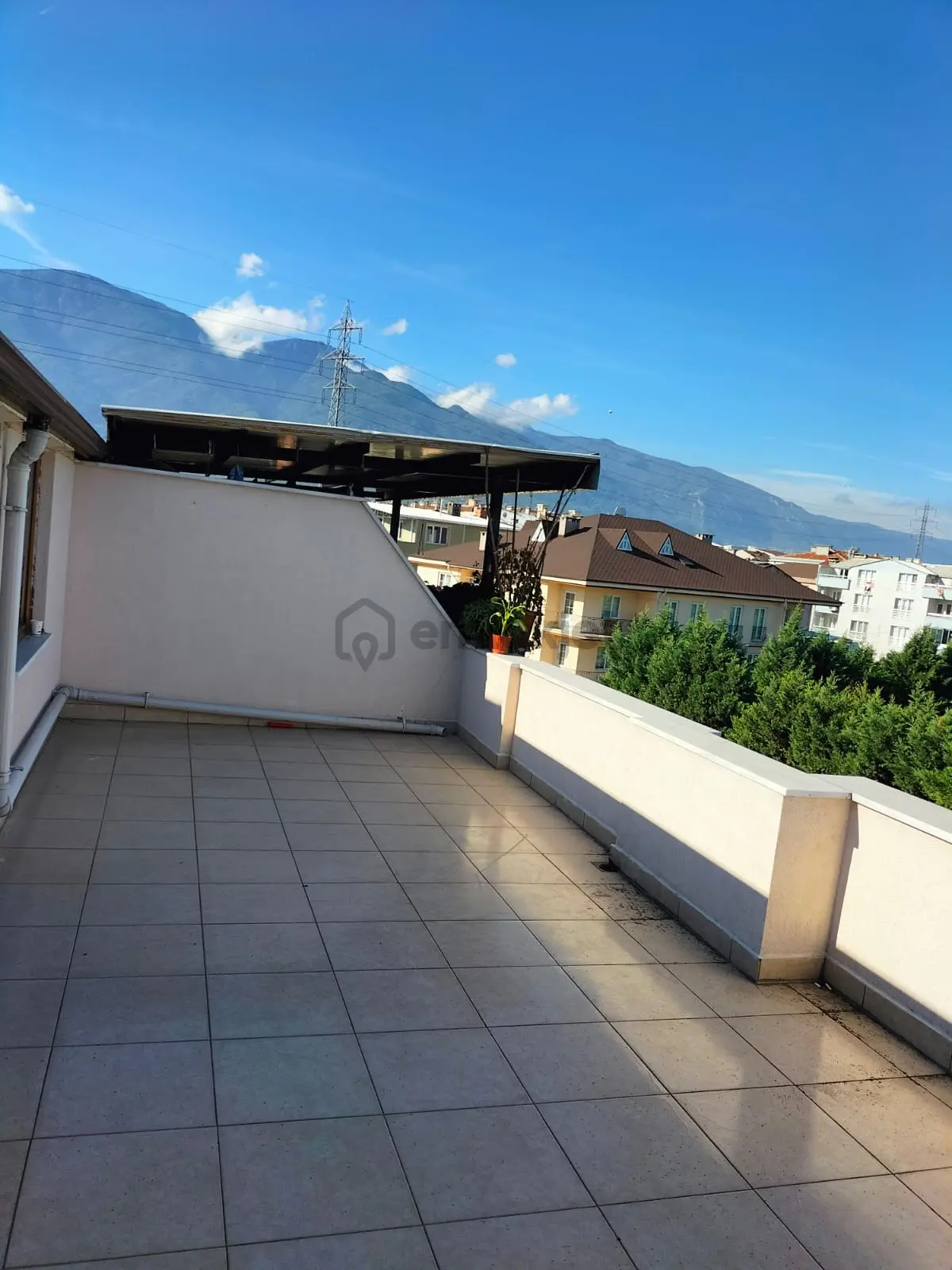 Gürsuda Geniş Güzel Lokasyonda Satılık Daire - 22