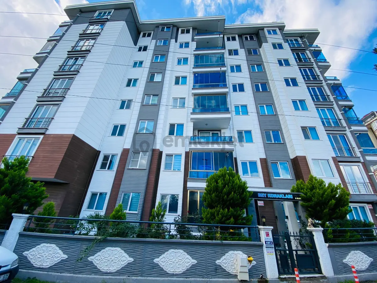 Vitrinden Beykonaklarında Arakat Ebeveyn Banyolu 3+1 - 30