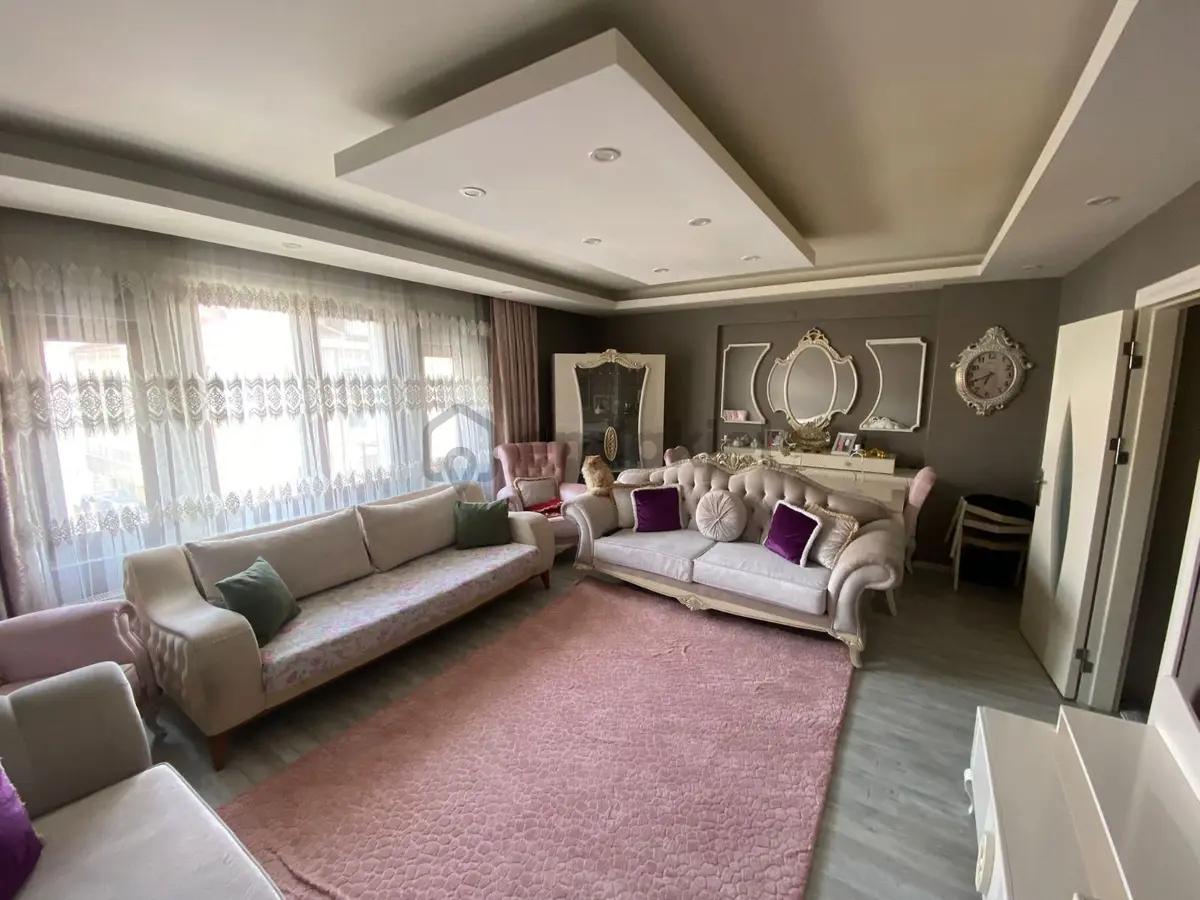 Atapark Mahallesi'nde Cadde Üzerinde 5+1 Teraslı Daire! - 6