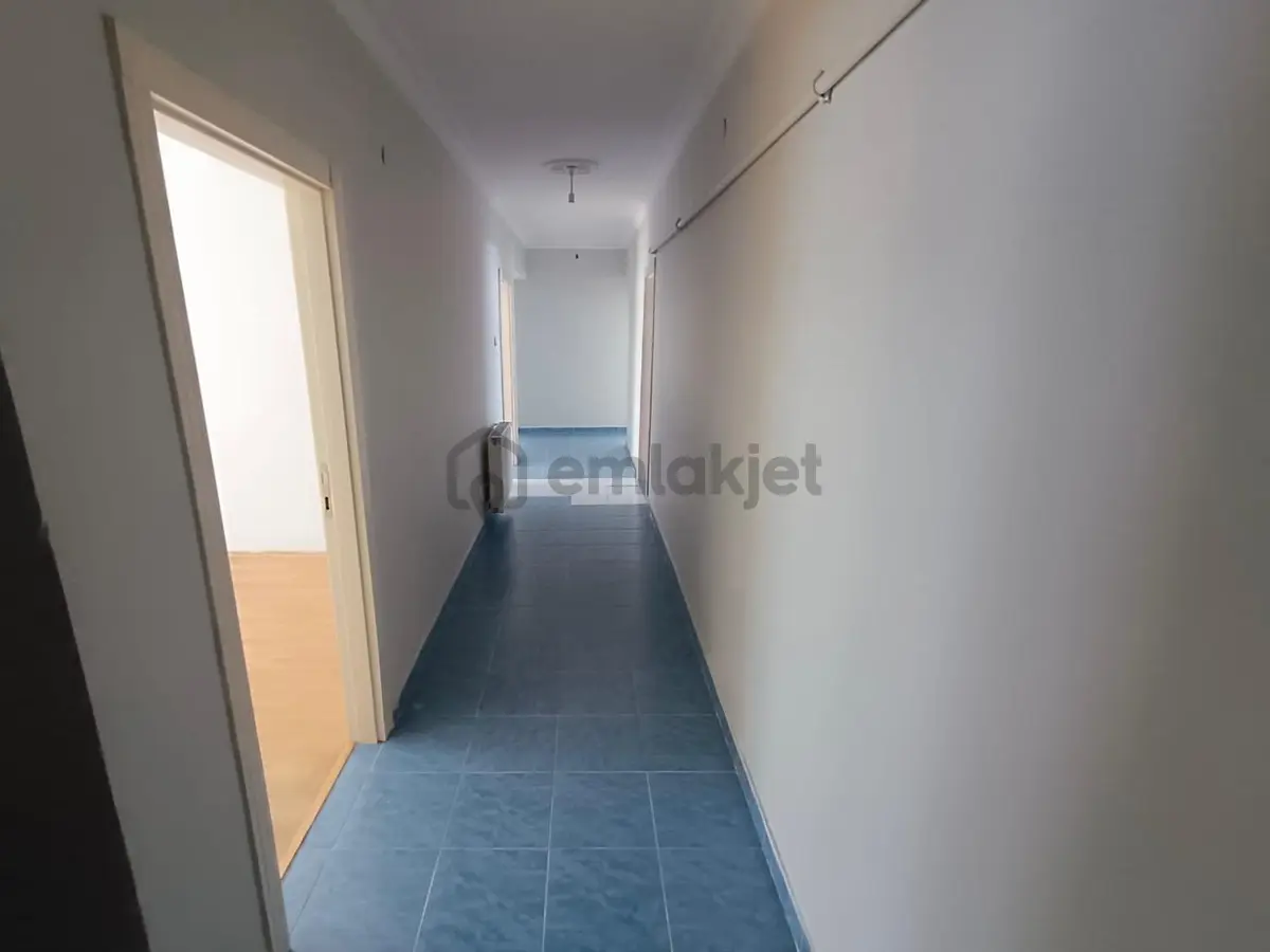 Aktepe Mahallesi'nde Cadde Yanı Katta 3+1 Daire! - 19