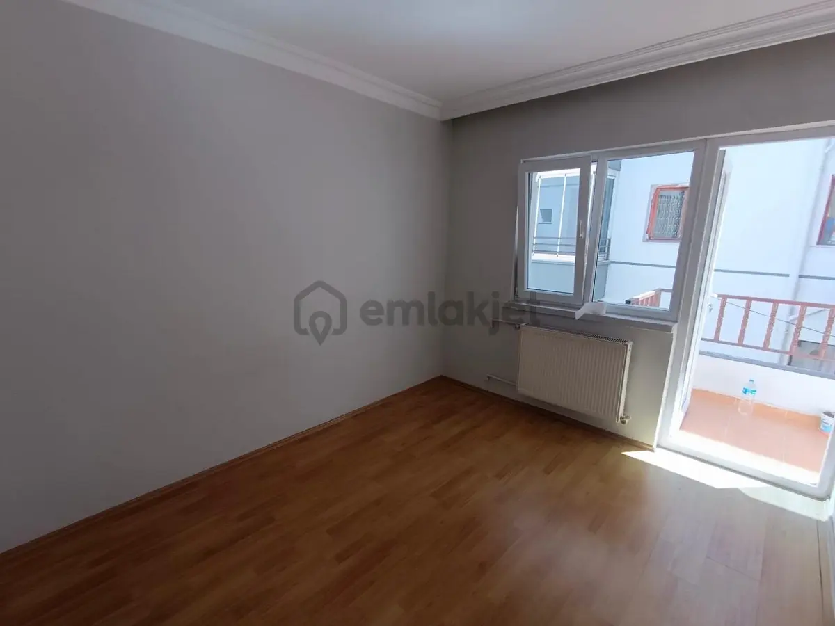 Aktepe Mahallesi'nde Cadde Yanı Katta 3+1 Daire! - 14