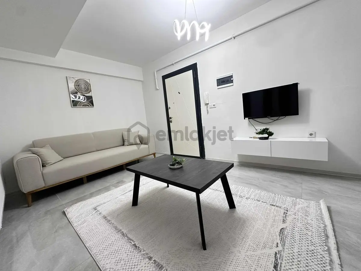 Zeytinköy'de Satılık 1+1 Eşyalı Apart - 3