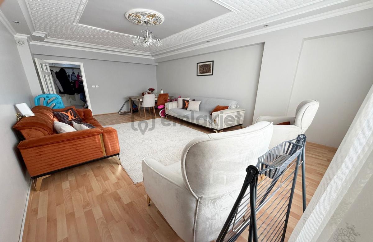 Atapark Mahallesi'nde Cadde Üzeri Manzaralı 3+1 Daire! - 12