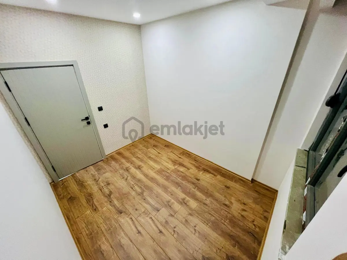 Varsak Aktoprakta Sıfır Cadde Uzerınde 2+1 - 14