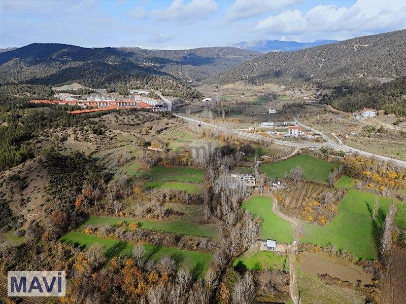 Remax Mavi'den Sakarya Taraklı'da Turizm İmarlı Arsa - 5