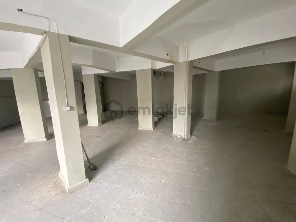 Trabzonda Satılık Dükkan & Depo (150 M2) - 5