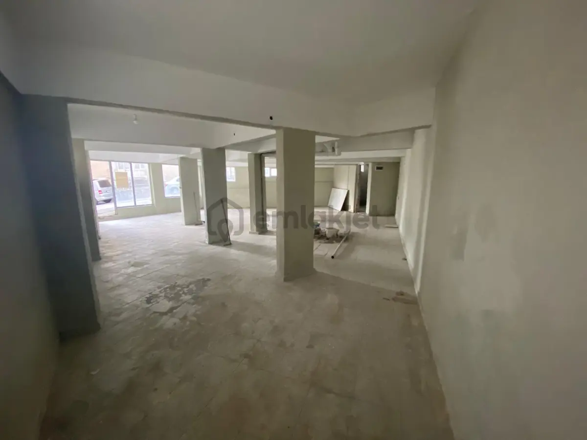 Trabzonda Satılık Dükkan & Depo (150 M2) - 4