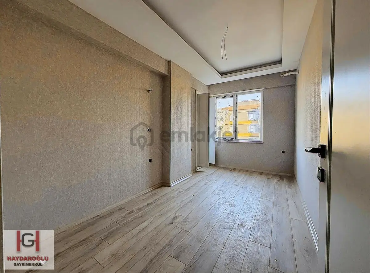 Fıstıklık'da Cadde Üzeri Satılık Sıfır 3+1 Daire - 16