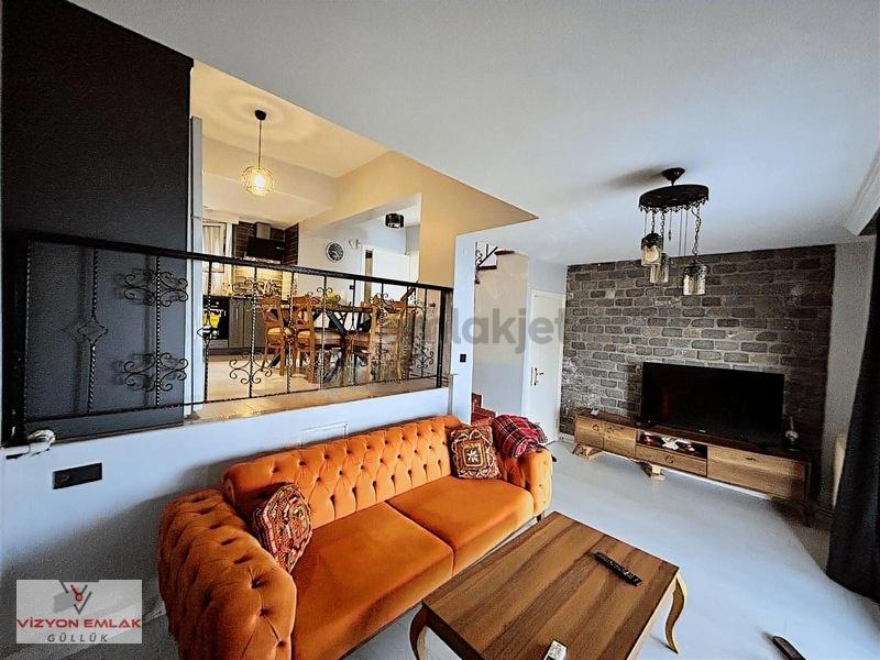 Güllük'te Denize Sıfır Eşşsiz Konumda Müstakil Villa - 8
