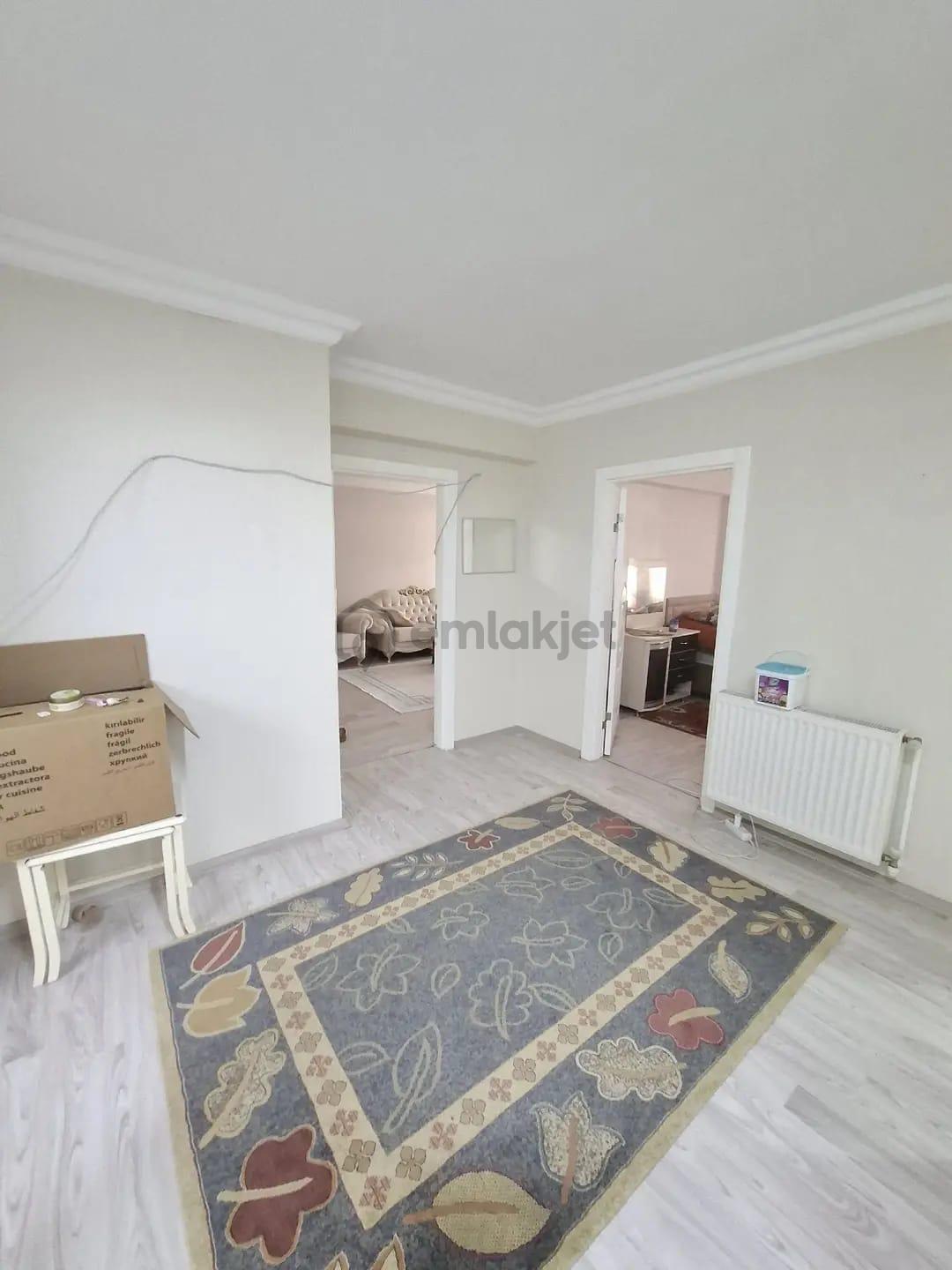Çaldıran Mahallesi'nde Cadde Üzeri 2+1 Daire! - 19