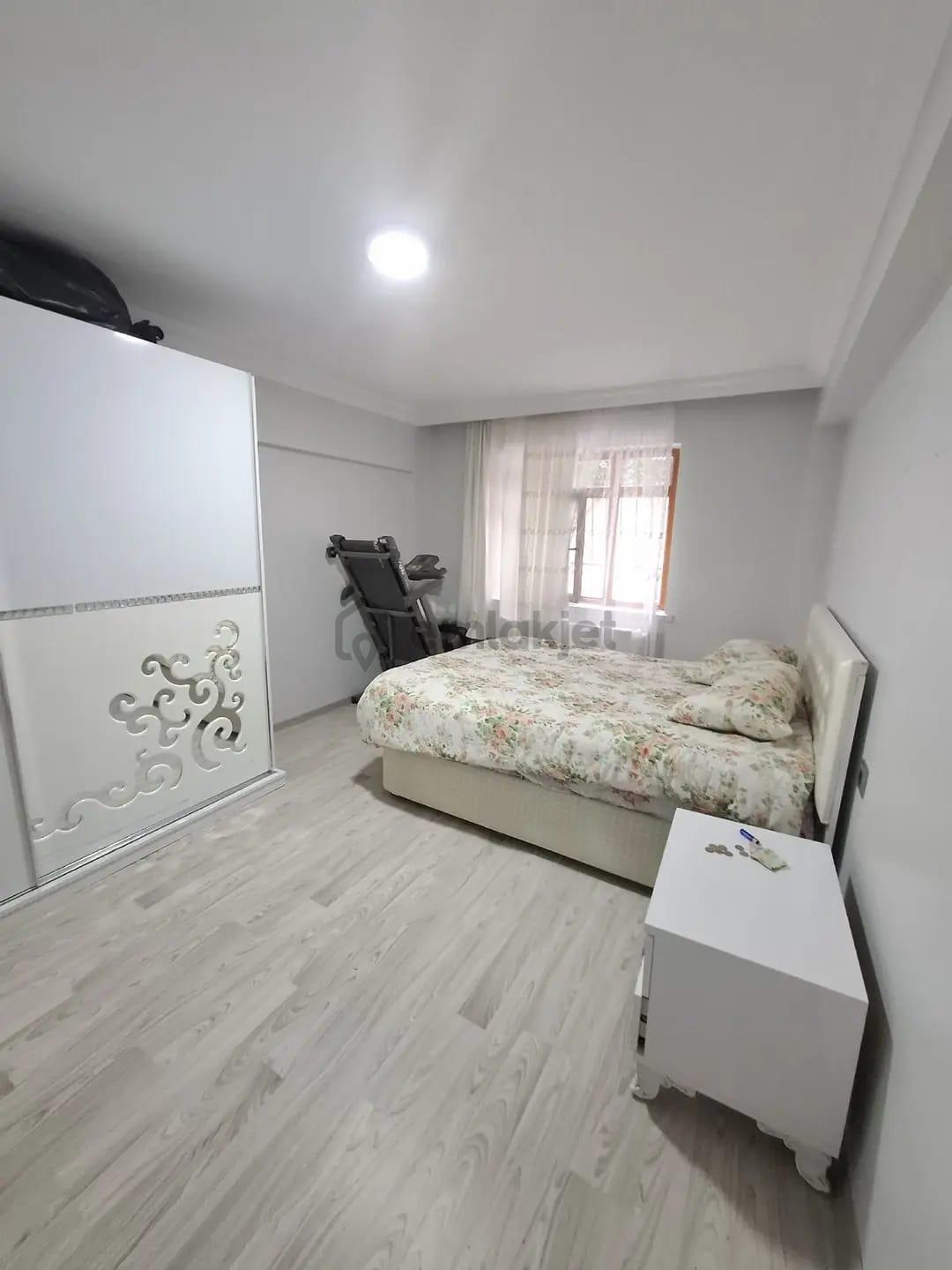 Çaldıran Mahallesi'nde Cadde Üzeri 2+1 Daire! - 12