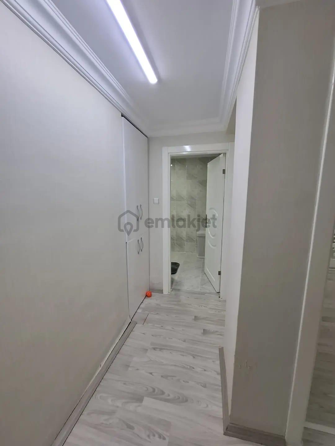 Çaldıran Mahallesi'nde Cadde Üzeri 2+1 Daire! - 21