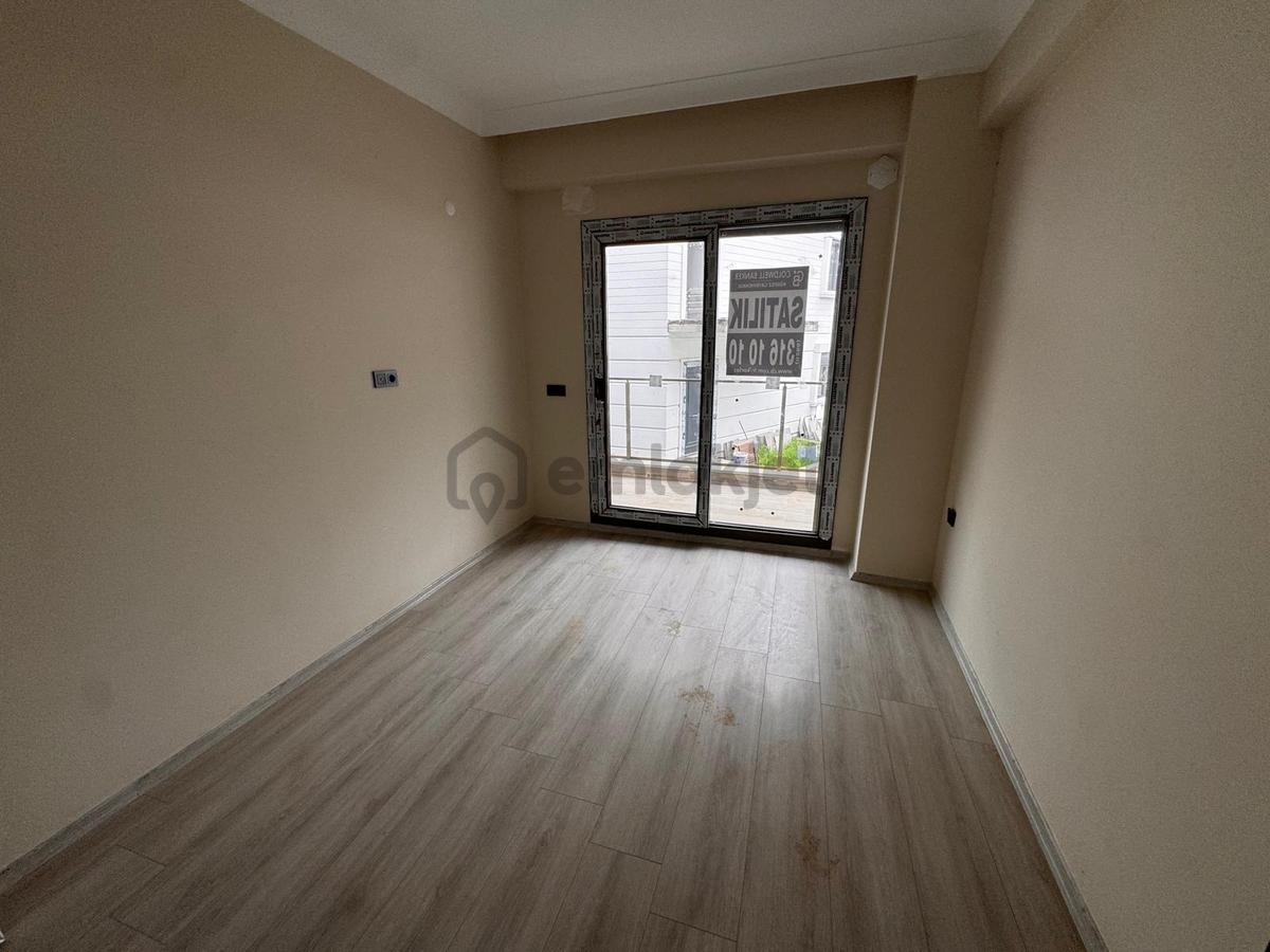 Edremit Çamlıbelde Site İçinde Kapalı Otoparklı 2+1 Daireler - 11