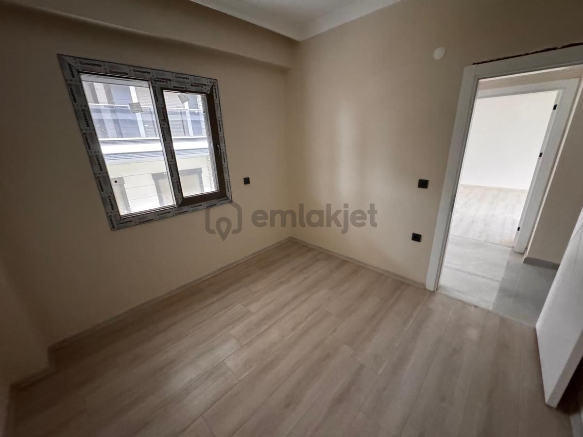 Edremit Çamlıbelde Site İçinde Kapalı Otoparklı 2+1 Daireler - 16