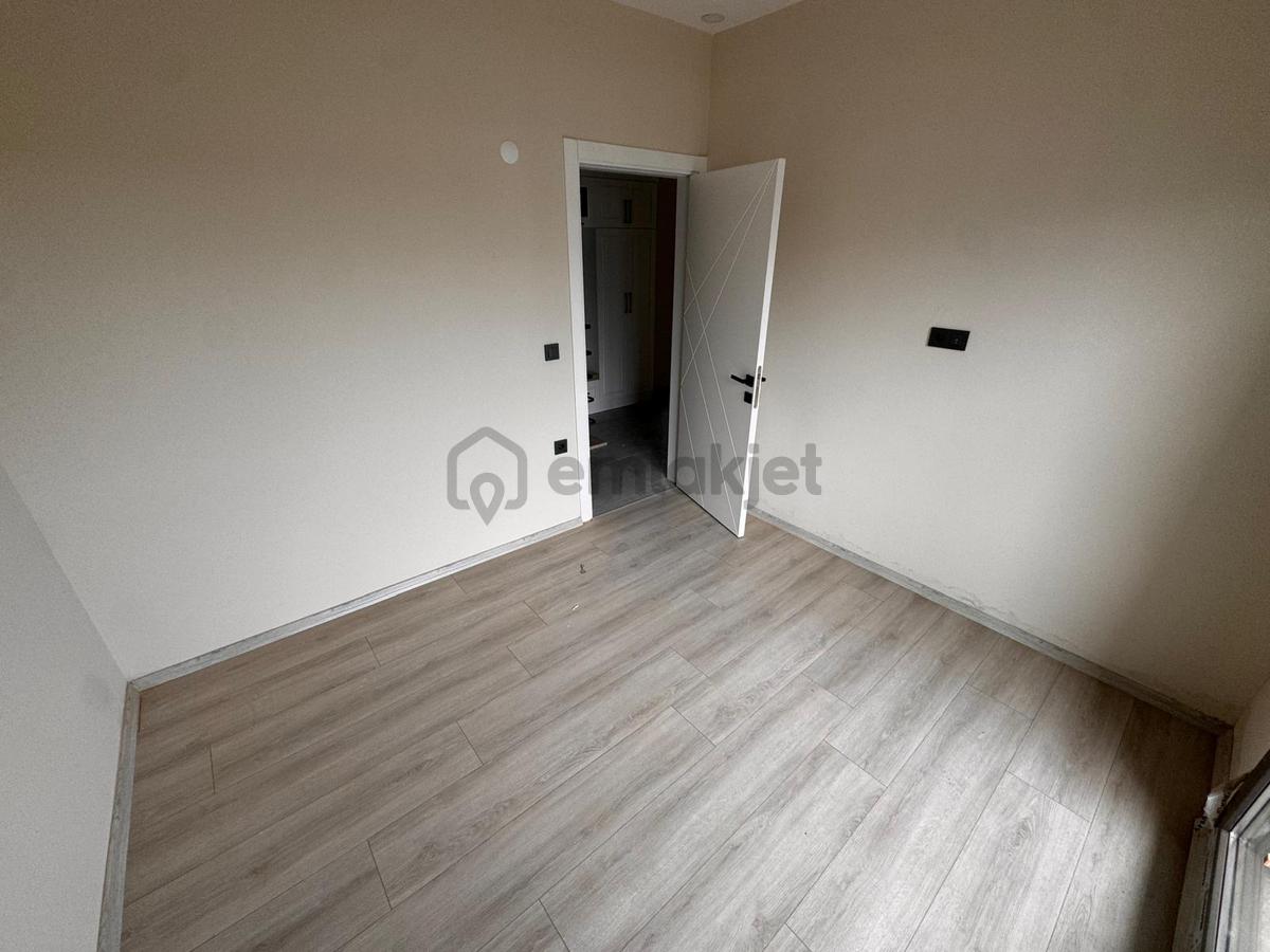 Edremit Çamlıbelde Site İçinde Kapalı Otopark 3+1 Dubleks Daire - 18