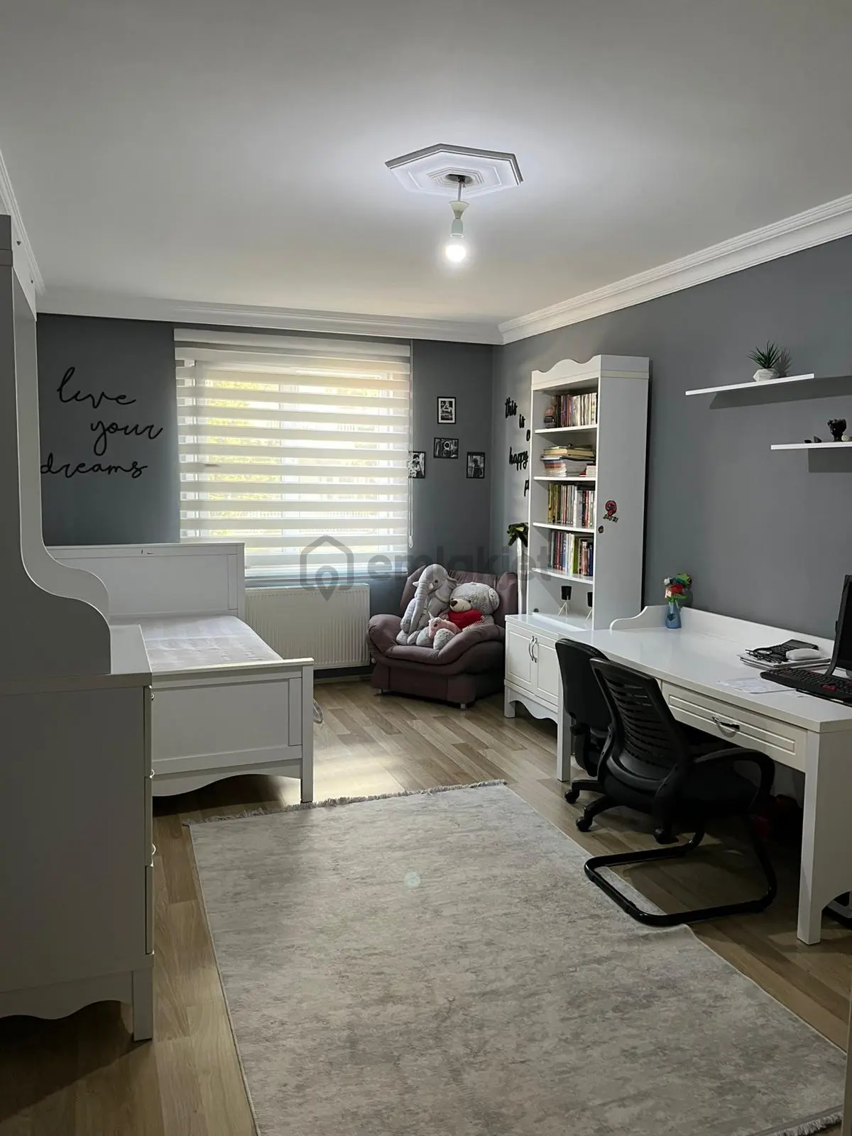 Kızılırmak Cad. Yakını Katta Doğalgazlı 3+1 Daire - 8