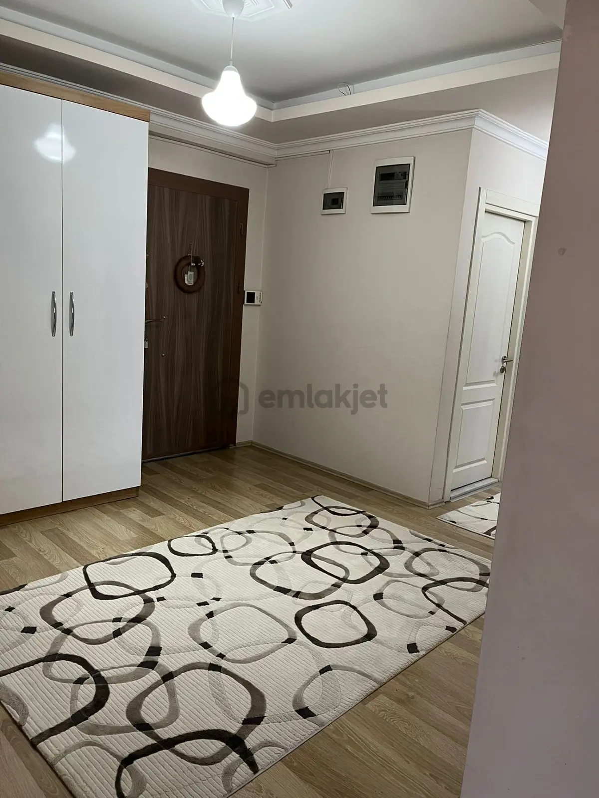 Kızılırmak Cad. Yakını Katta Doğalgazlı 3+1 Daire - 14