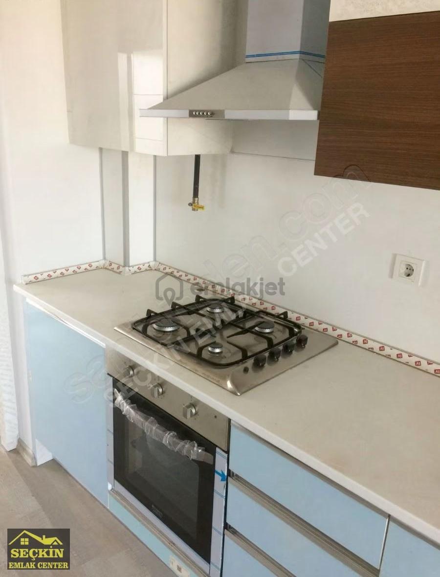 Güzelyurt Mahleside Kiralık 1+1.5 Daire - 4