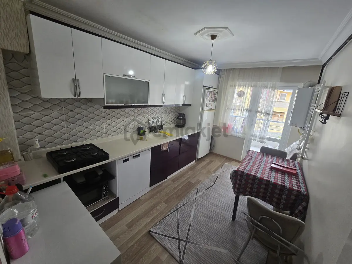 Atapark Mahallesi'nde Asansörlü Binada 2+1 Daire!