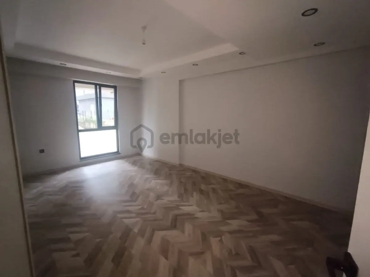 Remax Palas'tan Satılık Fırsat 3+1 Daire - 4