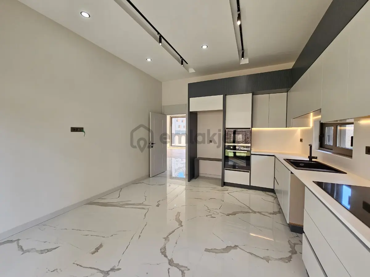 Altıntaş'ta 4+1 Modern Ve Lüks Müstakil Villa - 13