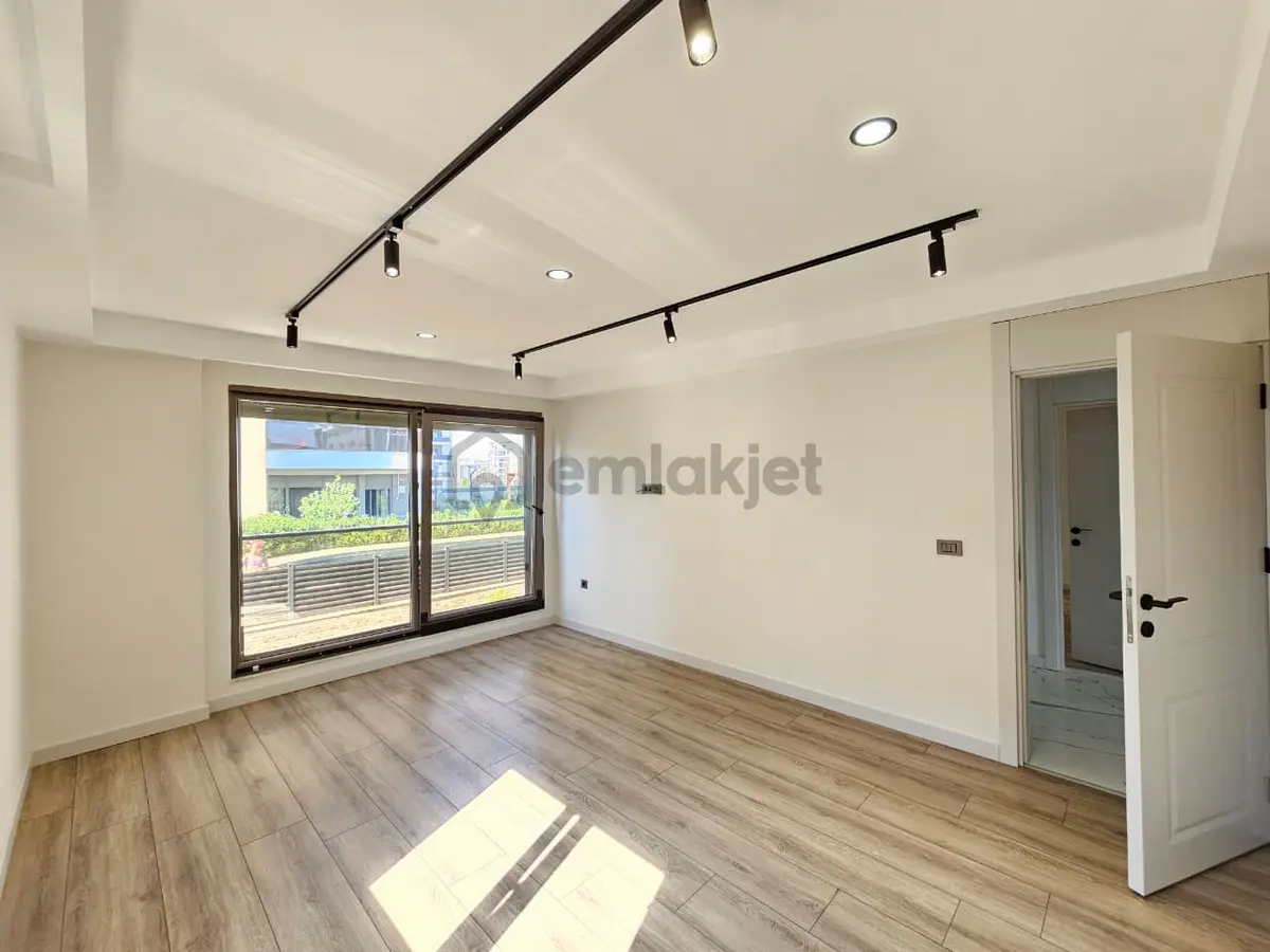 Altıntaş'ta 4+1 Modern Ve Lüks Müstakil Villa - 31