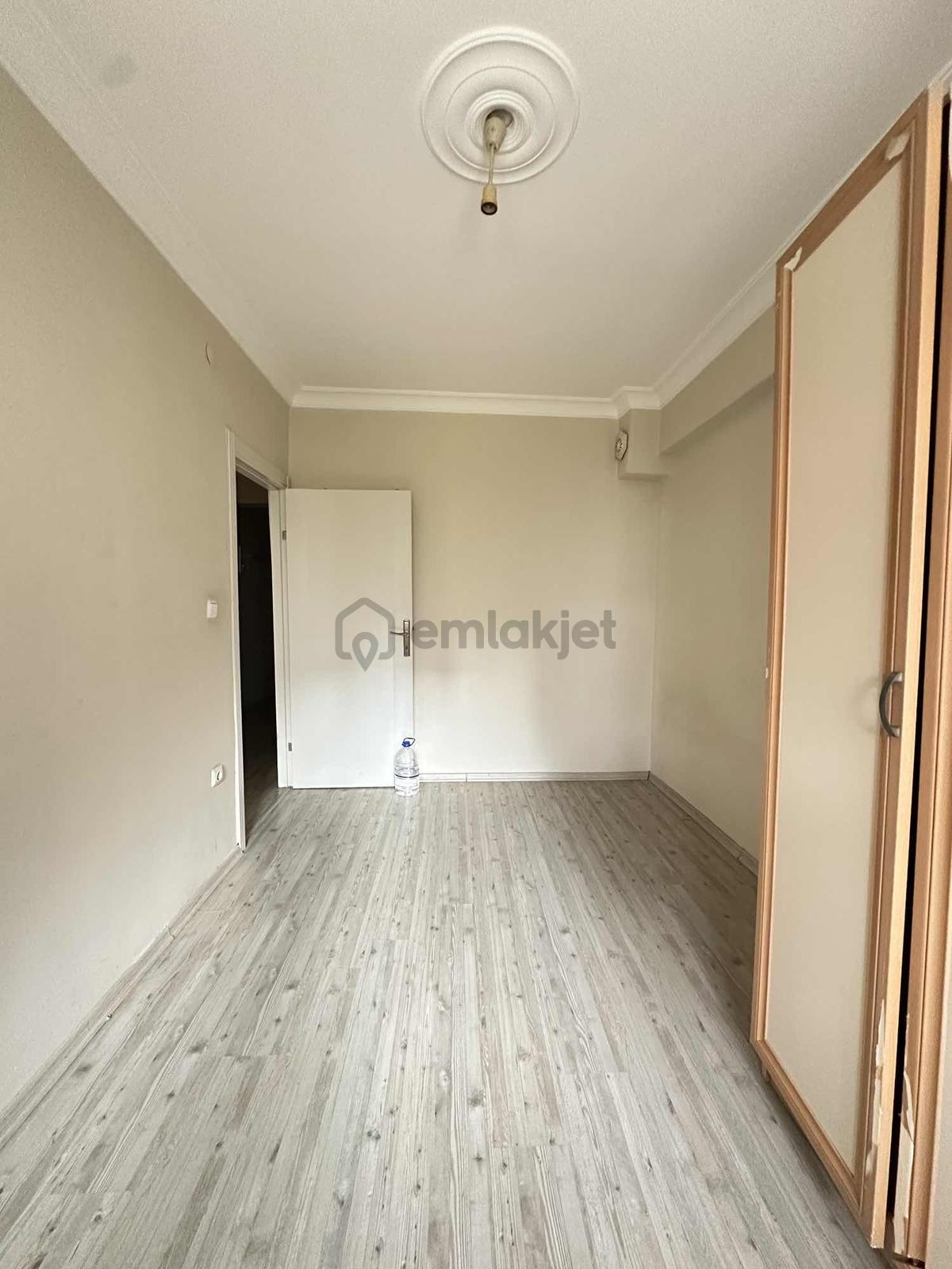 Muhittin 1+1 Ayrı Mutfak Bahçe Katı - 11