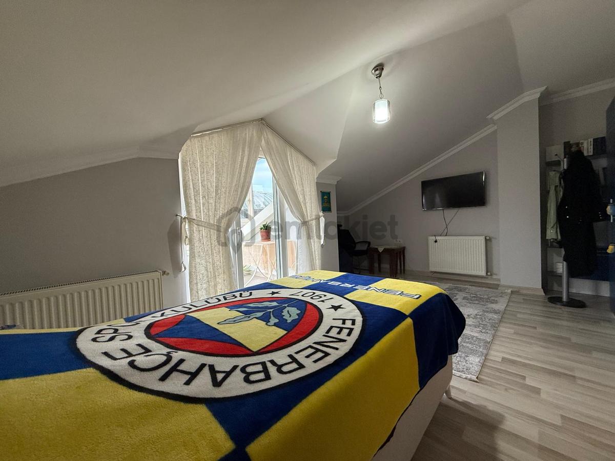 Bahçelievler Merkez'de 9 Yıllık Binada 3+2 Ön Cephe Dubleks - 24