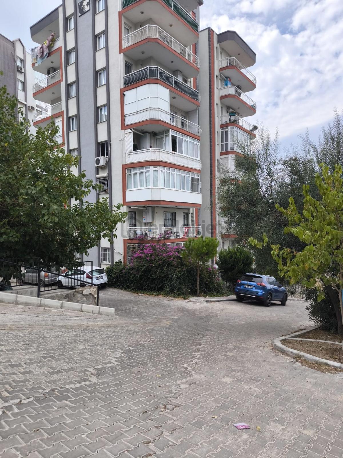 Karabağlar Y Yurt Satılık Daire Asansörlü - 6