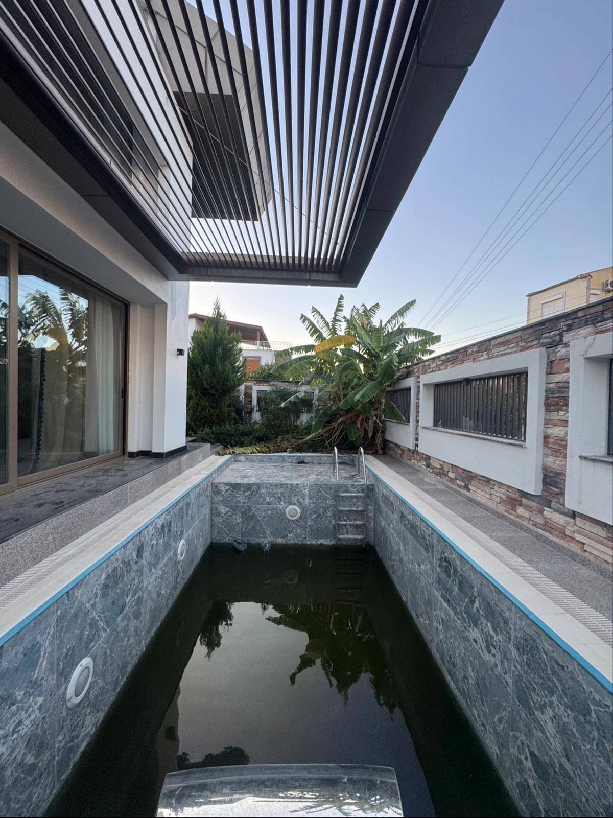 Satılık Özel Villa Asansörlü Hamam Sauna Kapalı Otoparklı - 34