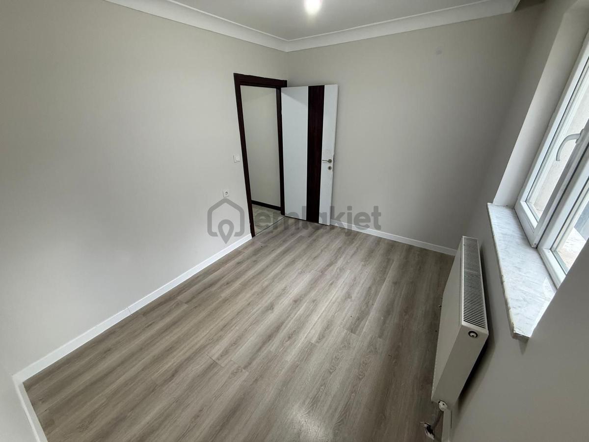 Bademlik'te Cadde Üzeri Site Konseptinde 2+1 Daire! - 19
