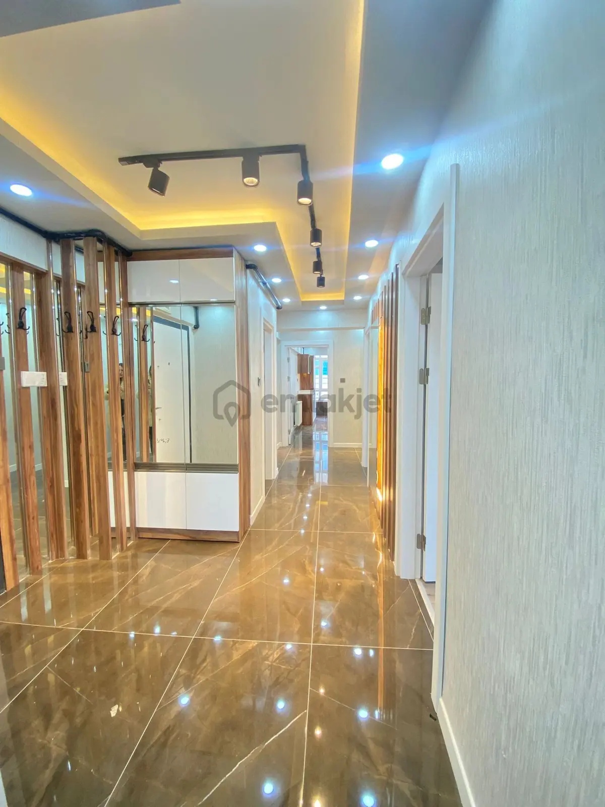 Süvari Mahallesi Cadde Yakını Lüx 3+1 Full Yapılı - 31