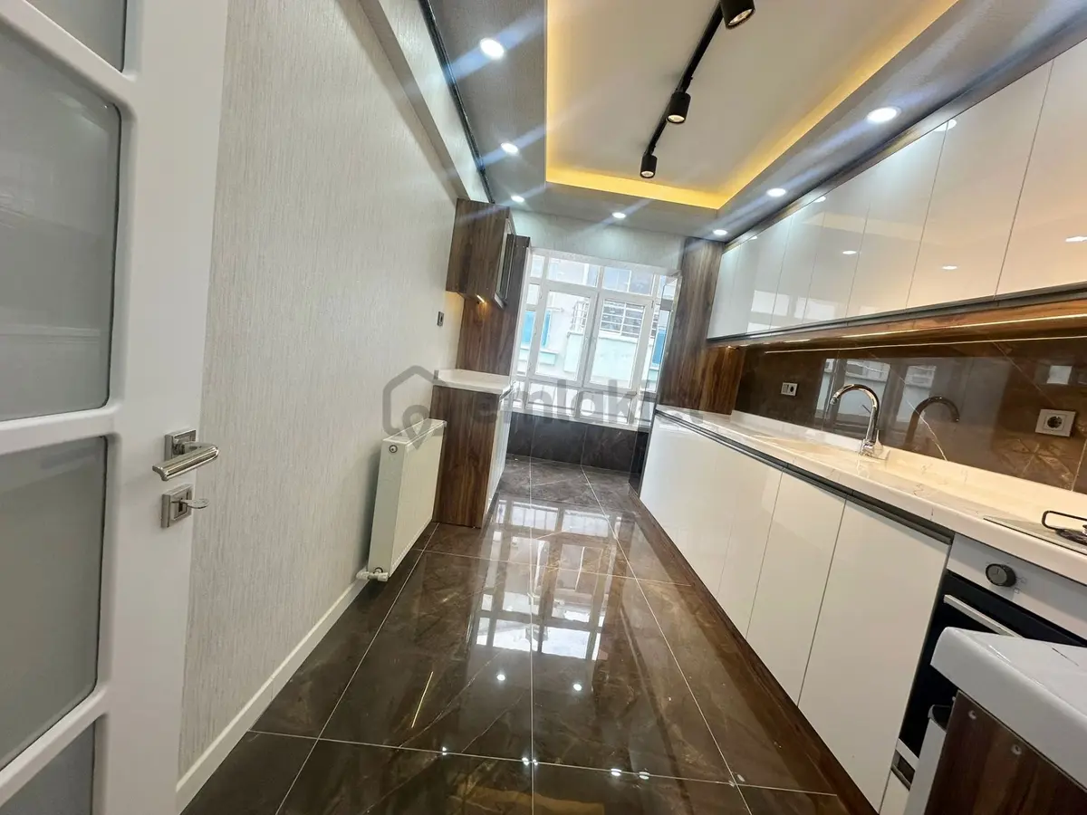 Süvari Mahallesi Cadde Yakını Lüx 3+1 Full Yapılı - 9