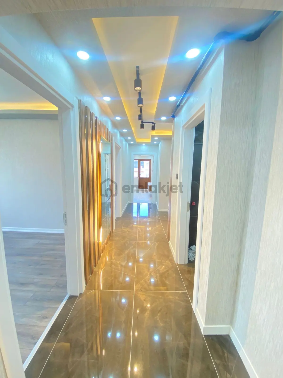 Süvari Mahallesi Cadde Yakını Lüx 3+1 Full Yapılı - 25