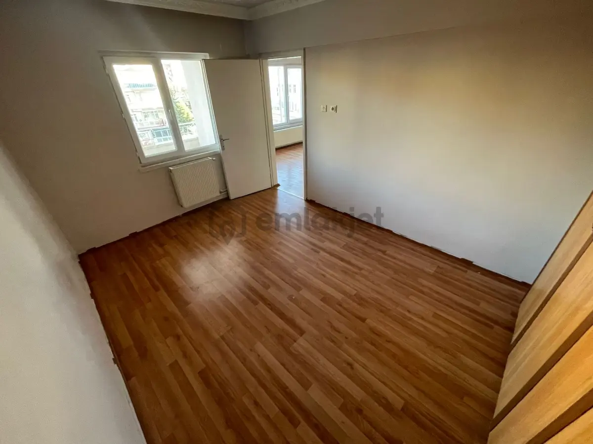 Pınarbaşı Mh De 3+1 Ara Katta Ön Cephe Daire - 12