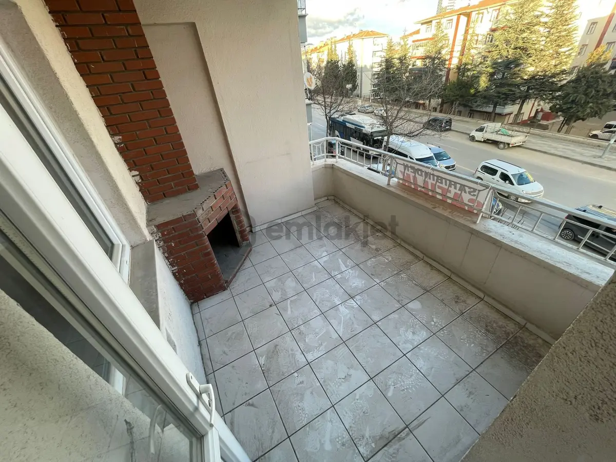 Pınarbaşı Mh De 3+1 Ara Katta Ön Cephe Daire - 30
