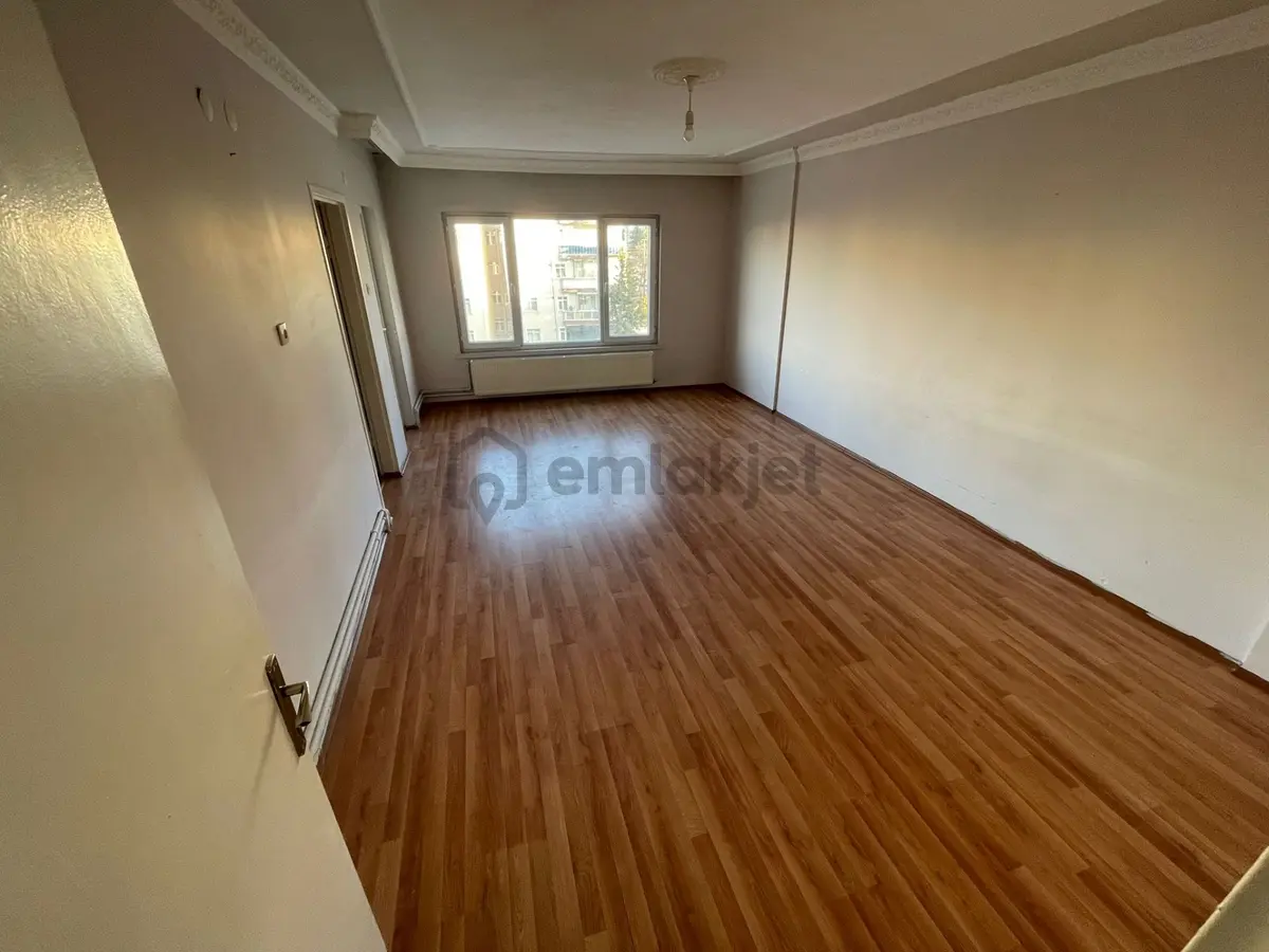 Pınarbaşı Mh De 3+1 Ara Katta Ön Cephe Daire - 5