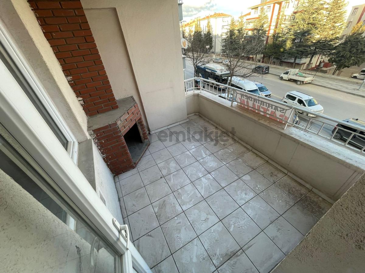 Pınarbaşı Mh De 3+1 Ara Katta Ön Cephe Daire - 29