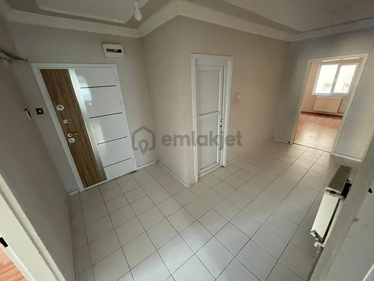 Pınarbaşı Mh De 3+1 Ara Katta Ön Cephe Daire - 22