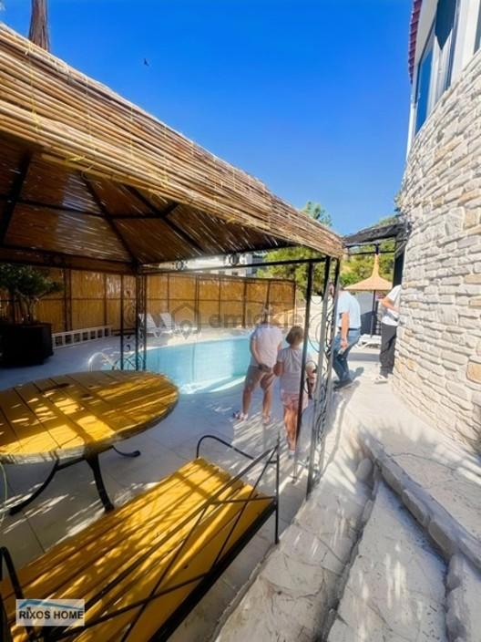 Avsallarda Satılık Müstakil Yüzme Havuzlu Deniz Manzaralı Villa - 3