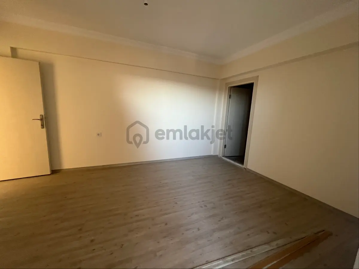Yüceyurt Mahallesinde Sıfır Daire . - 33