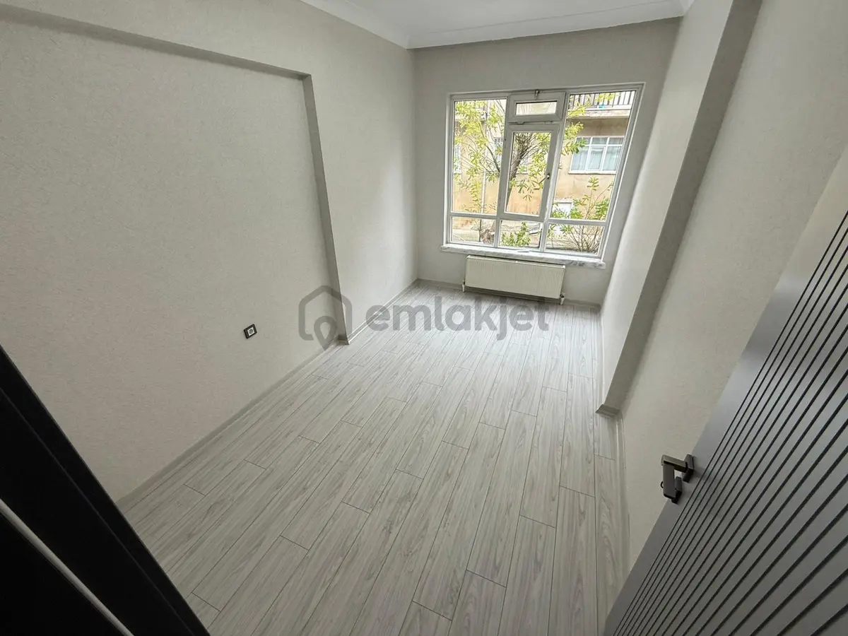 Keçiören Etlikte Katta Full Yapılı Daire - 27