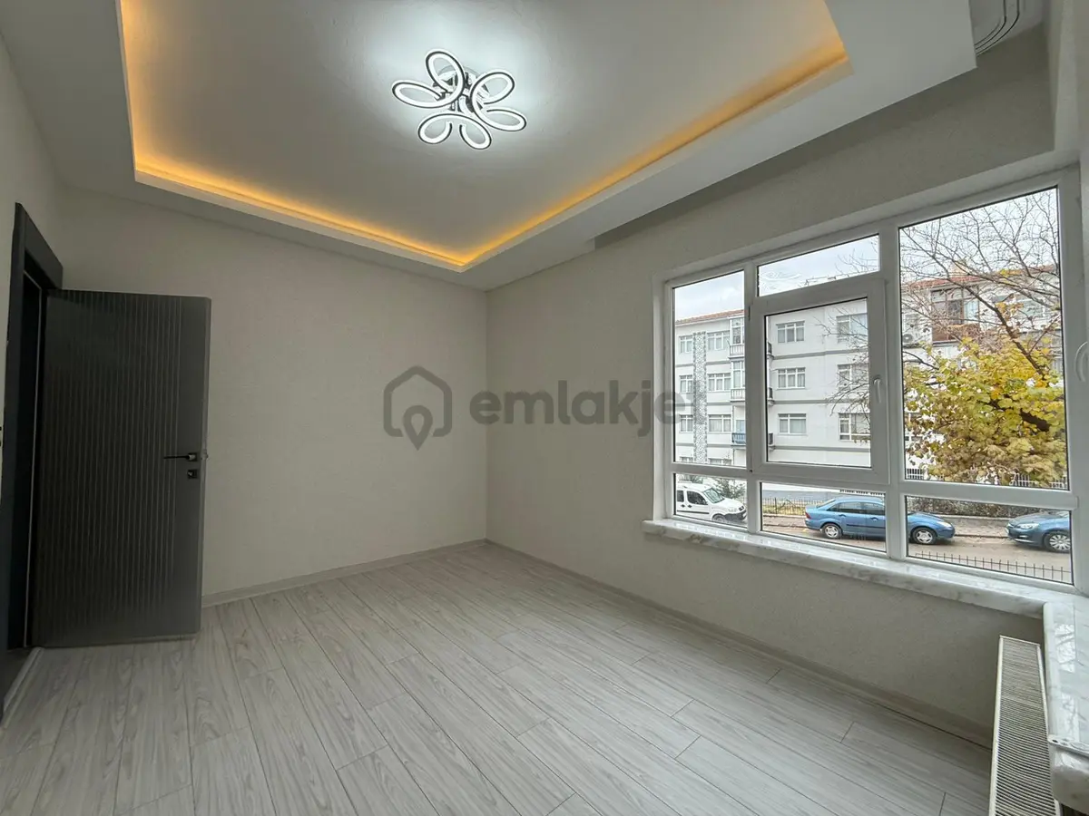 Keçiören Etlikte Katta Full Yapılı Daire - 16