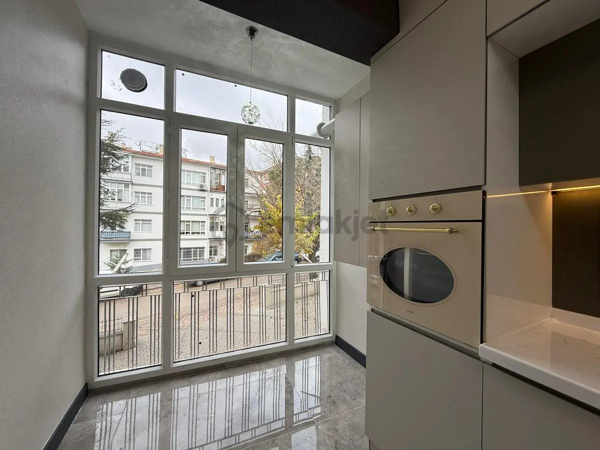 Keçiören Etlikte Katta Full Yapılı Daire - 13