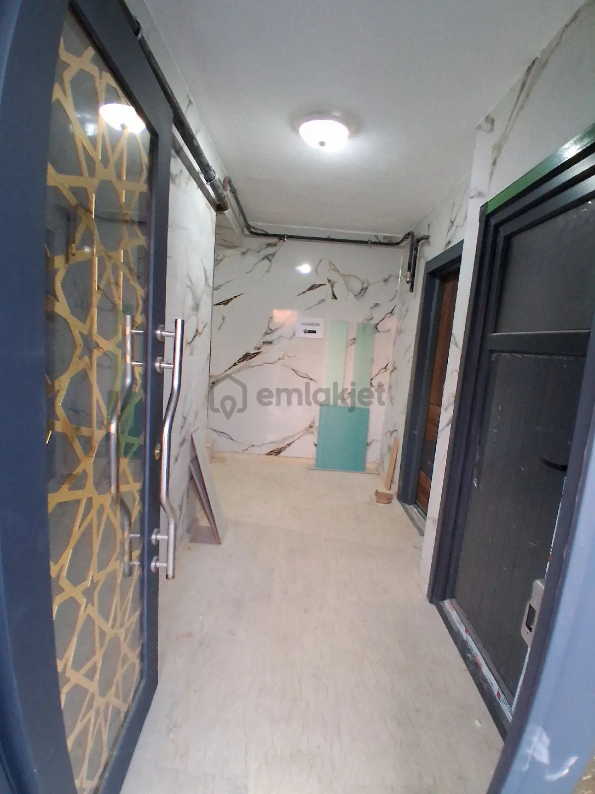 Tuşba Emlaktan Satılık Ara Kat Ön Cepe Sıfır 2+1 - 30
