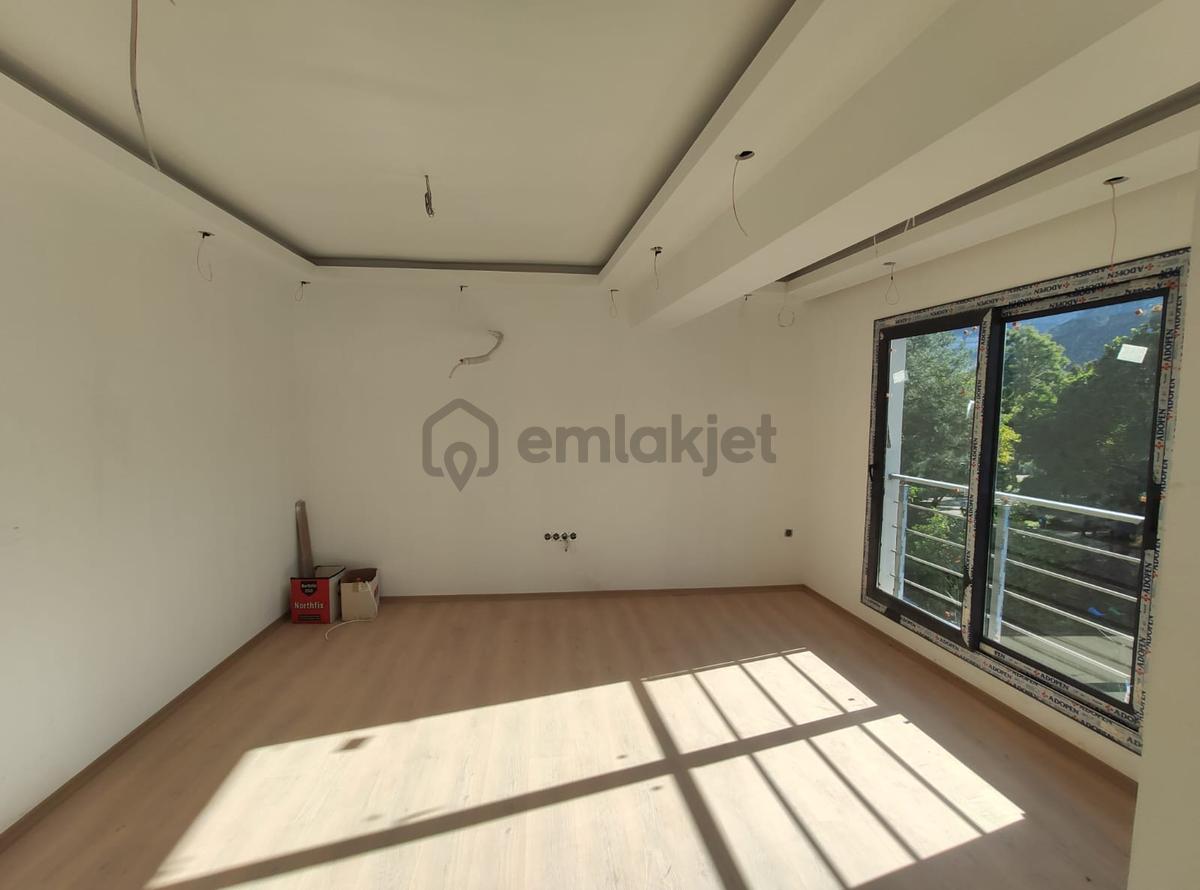 Stoptan Avm Yakını 3+1 Sıfır Daire - 15