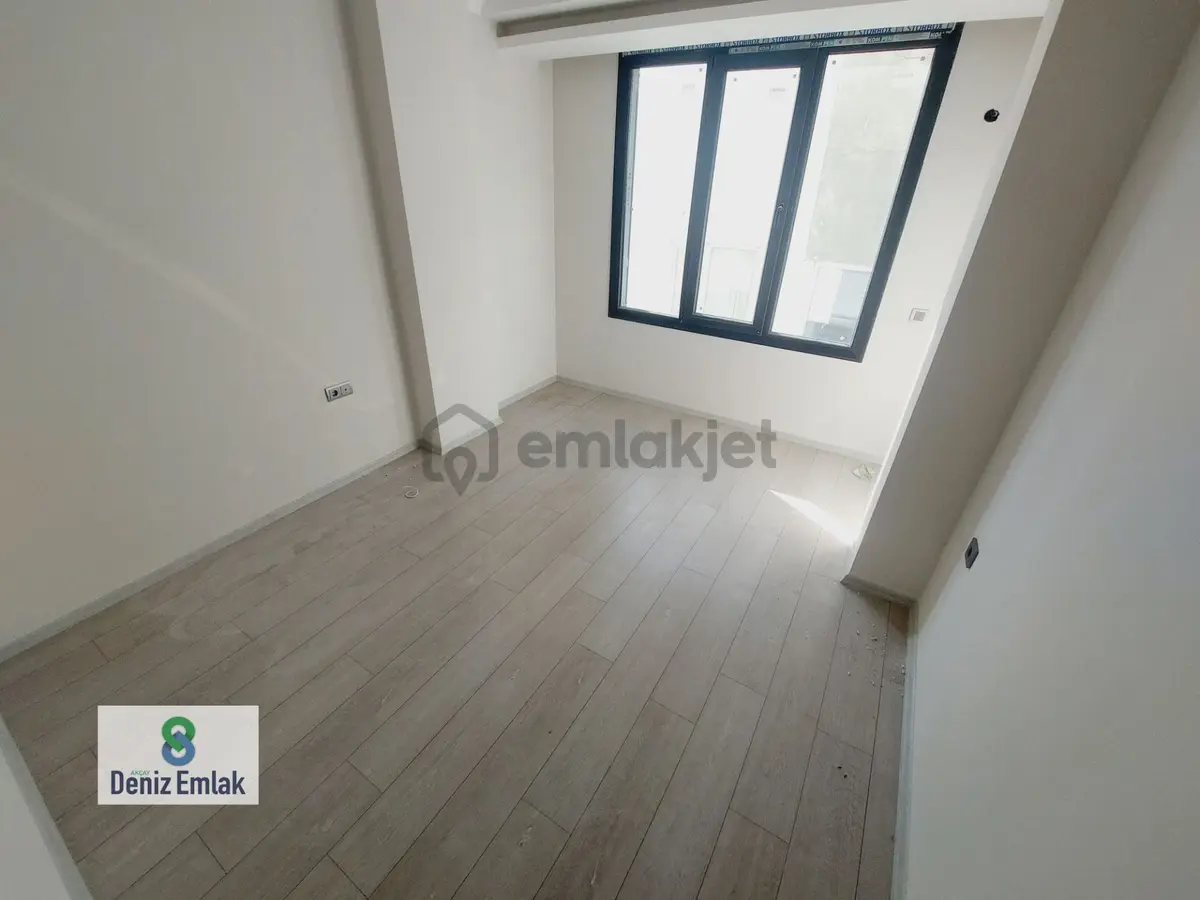 Denizden Akçayda Denize 75 M Ebeveynli Satılık 3+1 Daire. - 6