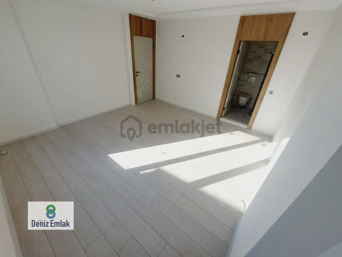 Denizden Akçayda Denize 75 M Ebeveynli Satılık 3+1 Daire. - 15