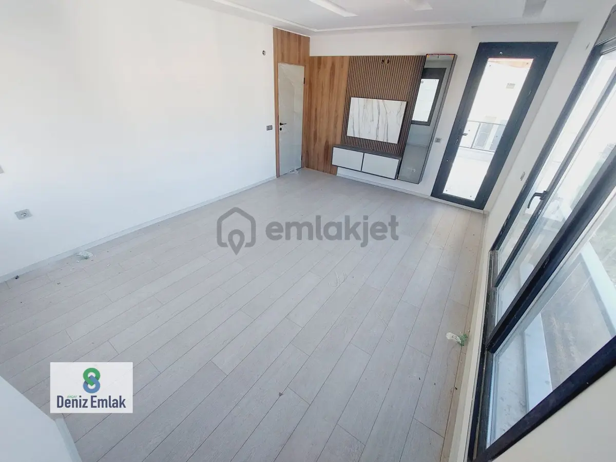 Denizden Akçayda Denize 75 M Ebeveynli Satılık 3+1 Daire. - 7